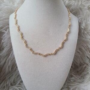 Swarovski Rhodium Plated Gold Toned Necklace- Excellent Vintage Condition